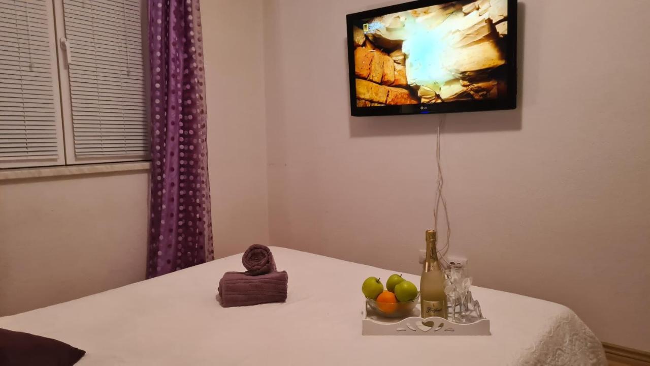 Villa Bubica- Cozy Holiday Home In Rural Area With Pool Stankovci  Ngoại thất bức ảnh