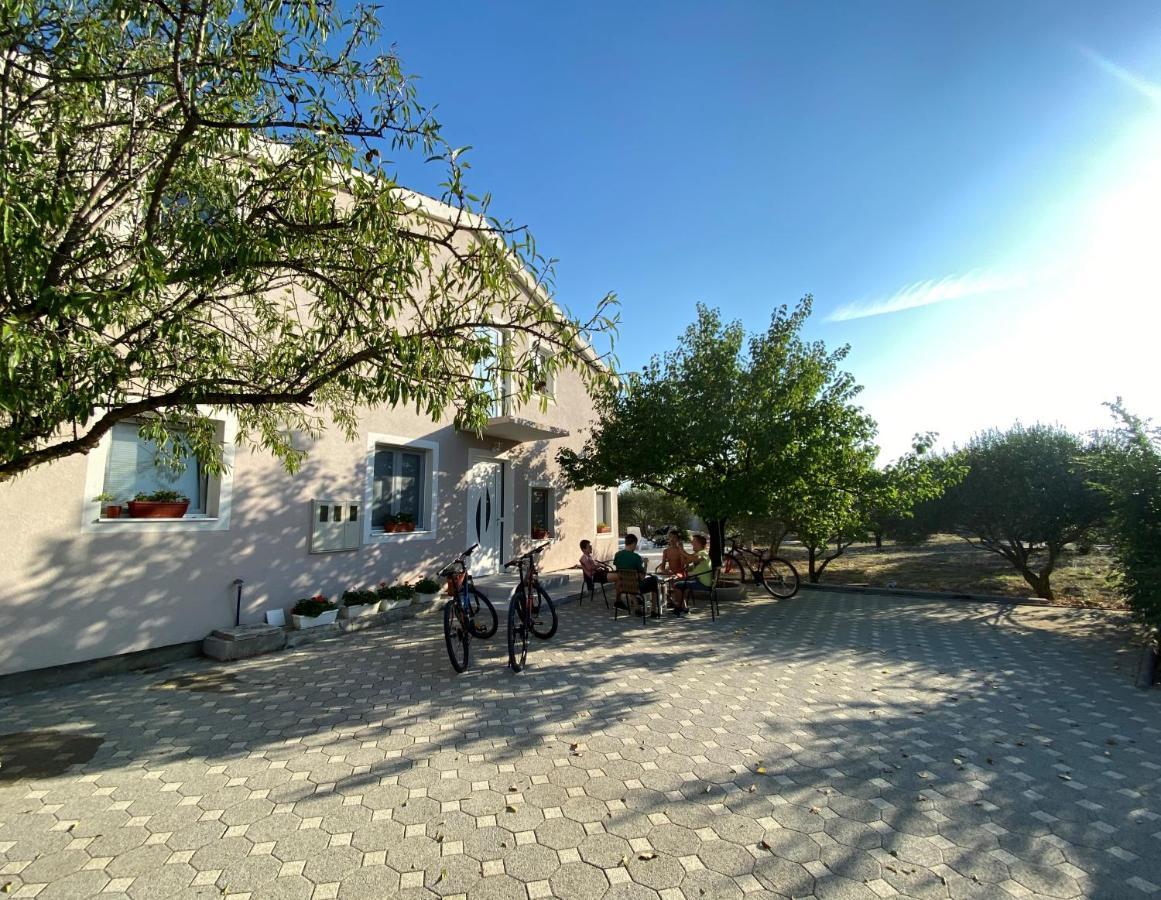 Villa Bubica- Cozy Holiday Home In Rural Area With Pool Stankovci  Ngoại thất bức ảnh
