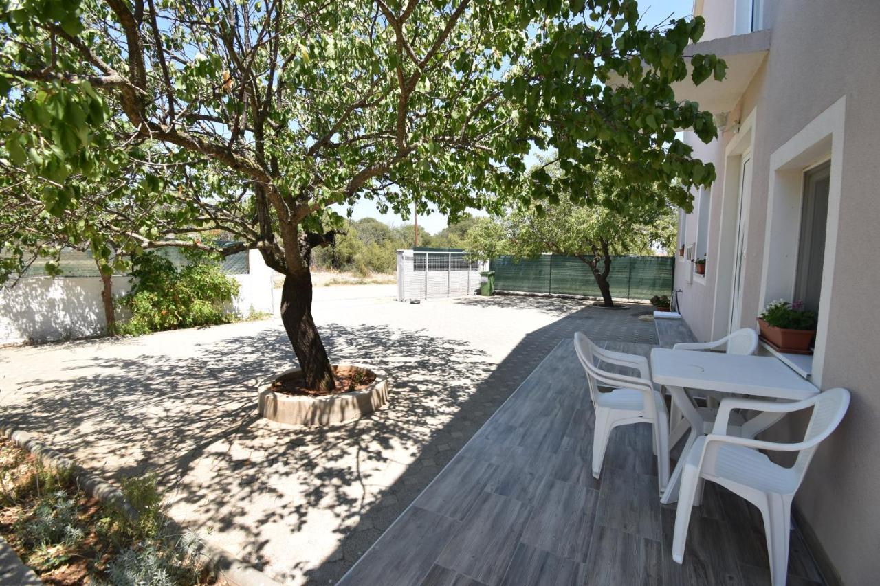 Villa Bubica- Cozy Holiday Home In Rural Area With Pool Stankovci  Ngoại thất bức ảnh