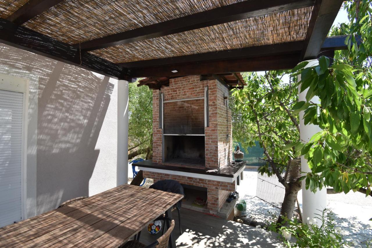 Villa Bubica- Cozy Holiday Home In Rural Area With Pool Stankovci  Ngoại thất bức ảnh